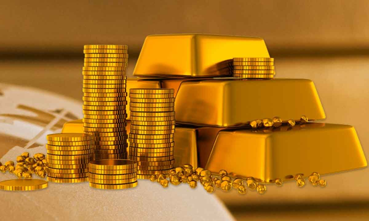 Emas Pertahankan Kenaikan Bulanan saat Data Inflasi Memicu Spekulasi Dovish