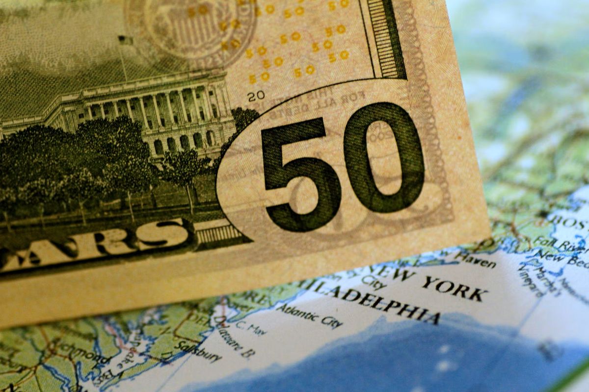 Analisis Data Kerja Angkat Dolar, Pasar Siap Hadapi ‘Hawkish Cut’ The Fed - Data Pasar 2025-12-10