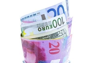 Analisis Euro & Franc Menguat, Dolar Tertekan Isu Gencatan Senjata - Data Pasar 2026-04-02