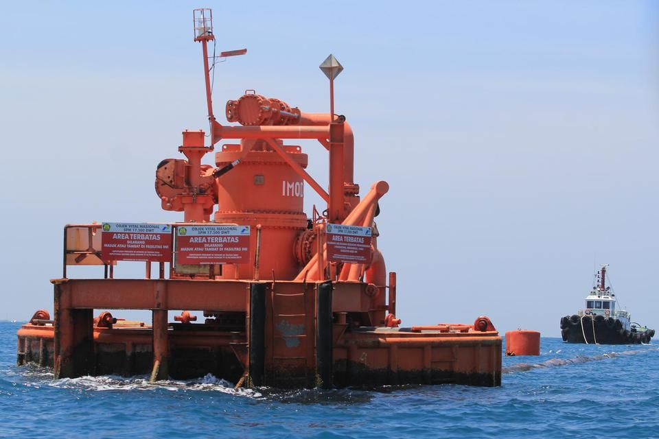 Analisis Minyak Menguat Usai Insiden Tembakan Kapal di Selat Hormuz - Data Pasar 2026-04-22