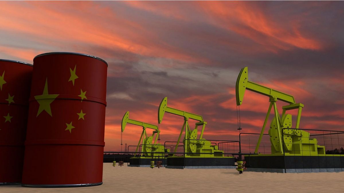 Analisis Minyak Naik di Atas US$110 usai UAE Umumkan Keluar dari OPEC - Data Pasar 2026-04-28