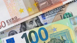 Euro Tertahan Dekat Tingkat Rendah