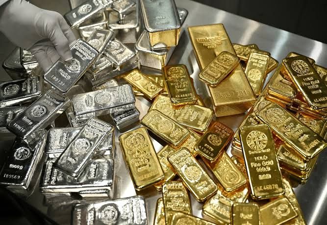 Analisis Emas dan Perak Ditutup Melemah untuk Hari dan Pekan ini - Data Pasar 2026-07-11