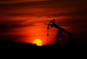 Brent Tertahan di US$90, Pasar Tunggu Dampak Sanksi Iran