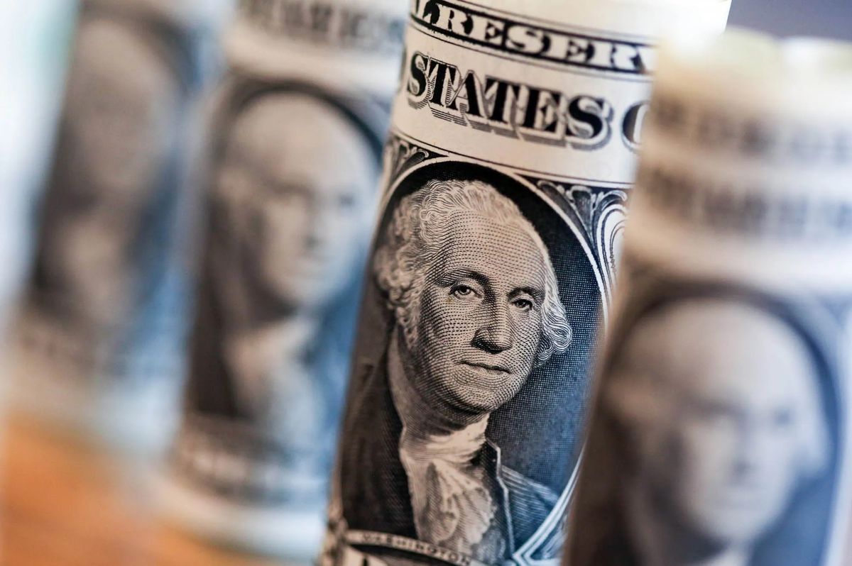 Analisis Dolar Stabil, Jeda Konflik Redam Permintaan Safe Haven - Data Pasar 2026-07-28