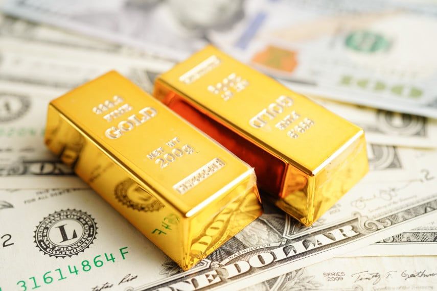 Analisis Emas Menguat, Dolar Melemah Perkuat Ekspektasi Fed Tahan Suku Bunga - Data Pasar 2026-08-15