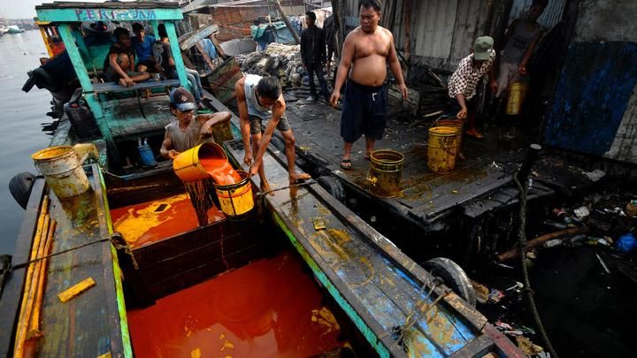 Analisis Minyak Menguat Tipis, Ketegangan Timur Tengah Masih Jadi Penopang - Data Pasar 2026-08-17