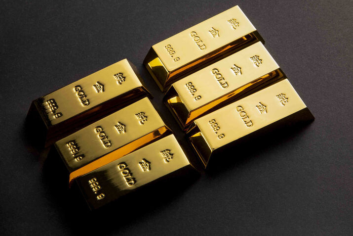 Gold Holds Steady Near US$4,400 as Markets Weigh US Data and the Fed