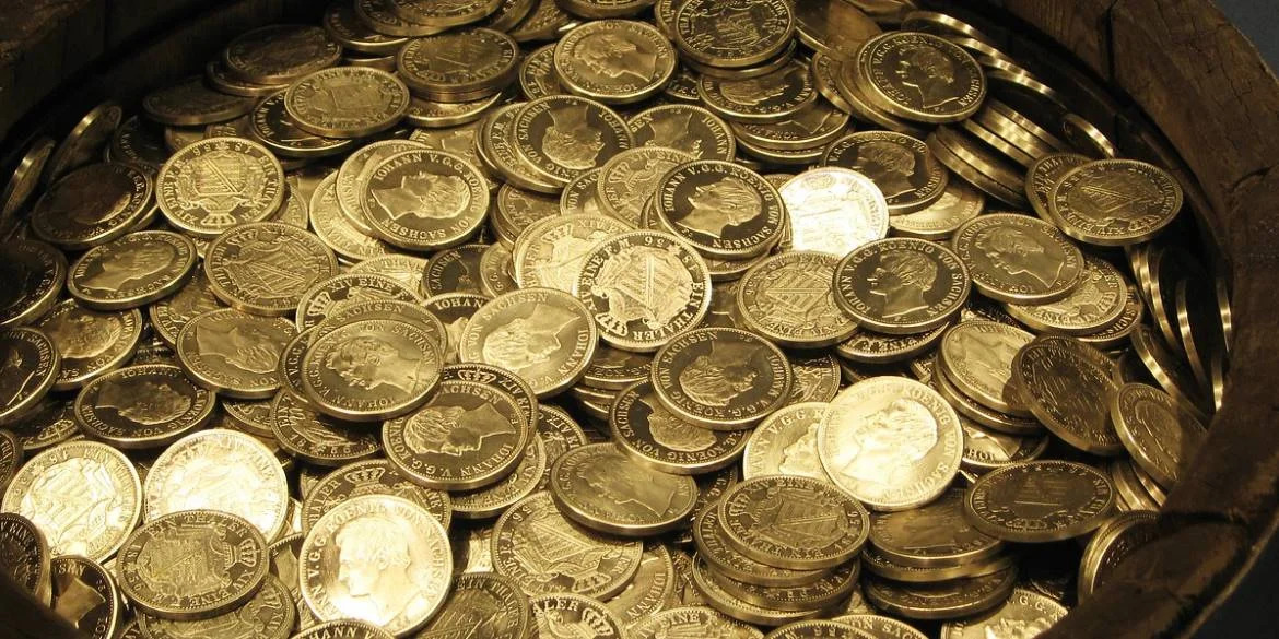 Emas Turun di Bawah US$4.300, Hasil AS Perkuat Ekspektasi Kenaikan Fed