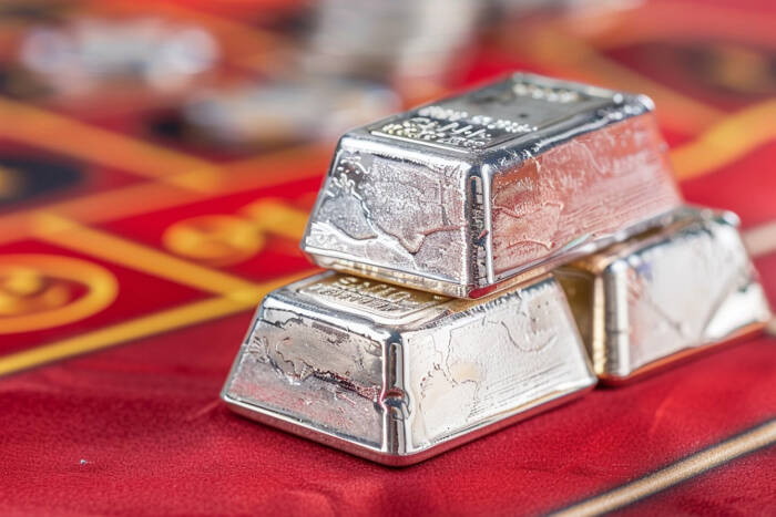 Silver Rebounds, But Rally Fades