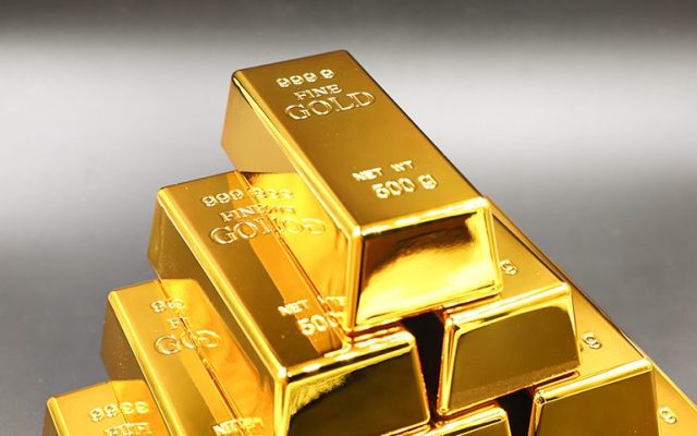 Emas Jebol US$4.000, Lonjakan Minyak dan Ancaman Suku Bunga Tinggi Picu Tekanan