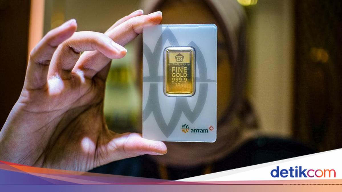 Harga Emas Antam Hari Ini Jatuh Rp 20.000!