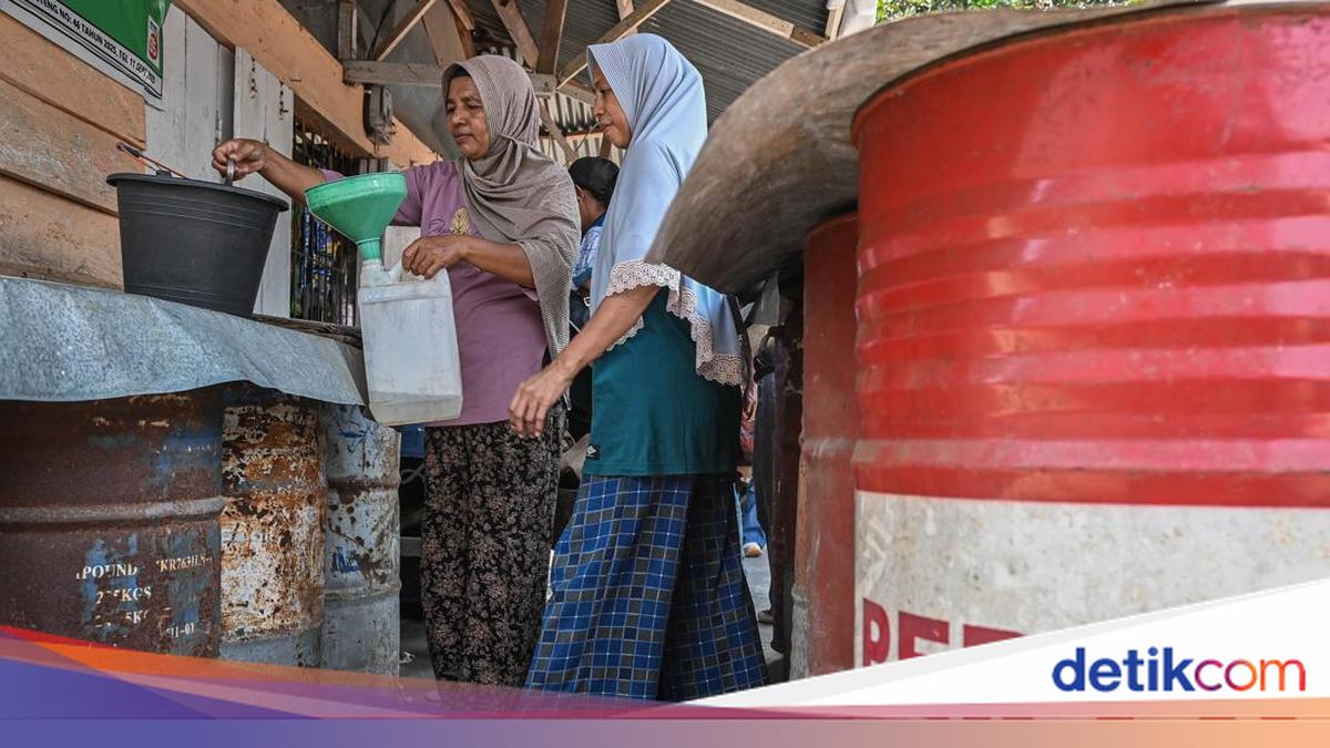 Minyak Tanah Subsidi Rp4.000 per Liter Masih Jadi Andalan Warga Maluku
